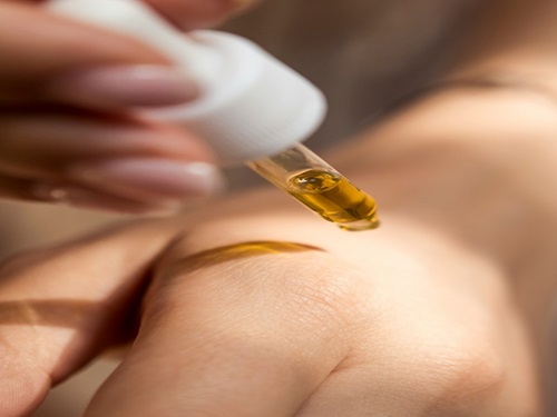 Ceramide AP: Cilt Bakımı ve İlaçlar için İkili Hazine
